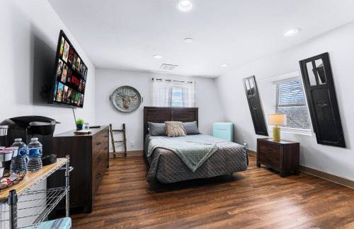 River Hotel Groups Main Street Games Firepit - Photo 38