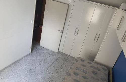 Apto frente à praia, aconchegante, vista lateral pro mar! - Foto 22