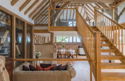 Norwood Barn - Photo 2