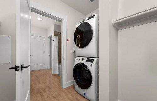 5 Star Building and Location Pool and Gym Midtown - Foto 14