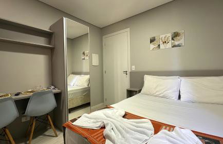 4- Studio para casal. Ótima Localização - Foto 4