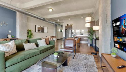 Downtown Loft- Pool -Free Parking -2026 World Cup - Foto 3