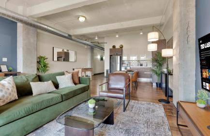 Downtown Loft- Pool -Free Parking -2026 World Cup - Foto 3