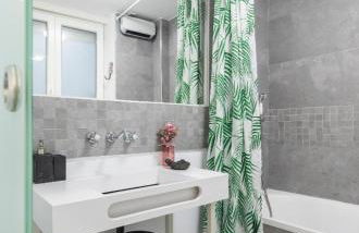 Lujoso y amplio piso con 5 habitaciones - Photo 35