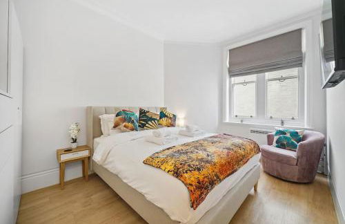 Charming Studio Next to Leicester Sq - Photo 1