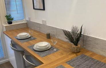 Stylish Detached Studio, Banstead with off street Parking - Photo 6