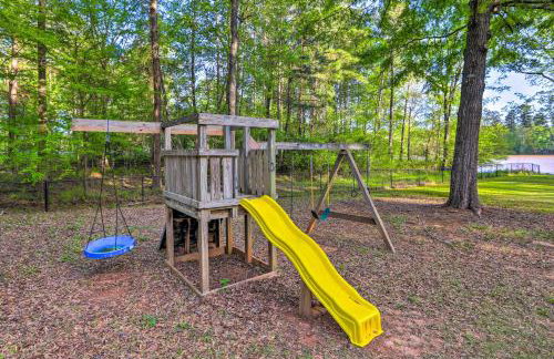 Fire Pit and Dock Waterfront Lake Sinclair Getaway! - Foto 25