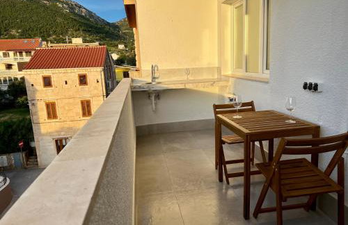 Newly Refurbished Komiza Haven - Photo 36