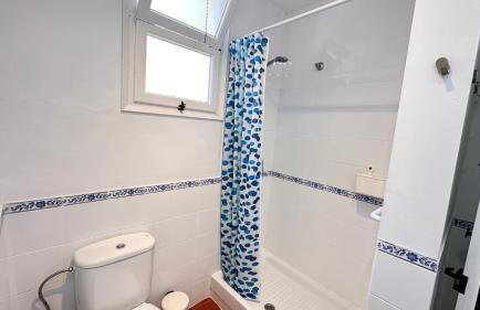 Casa con jardín a 40 metros de la playa. VR. - Foto 65