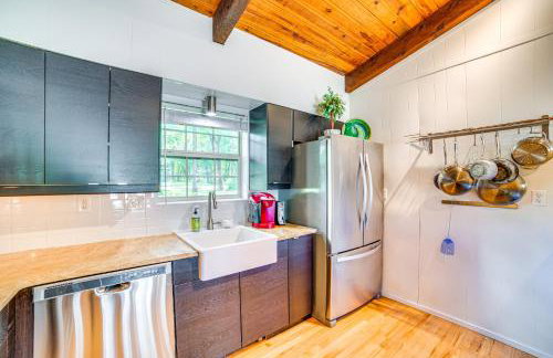 Live Lake Life! Enchanted Oaks Gem with Private Dock - Foto 10