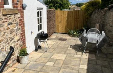 The Blue Cottage with luxurious Super King bed - Photo 25