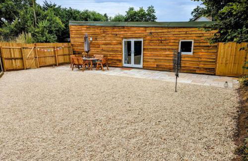 Country Lodge Retreat - Photo 35