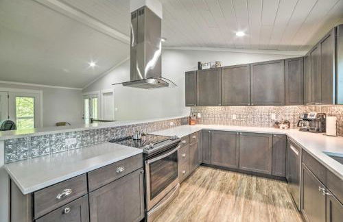 Lake Barkley Waterfront Home with Deck and Boat Dock! - Foto 8