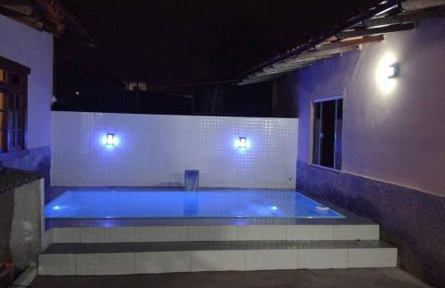 Casa confortável com piscina e churrasqueira - Foto 6