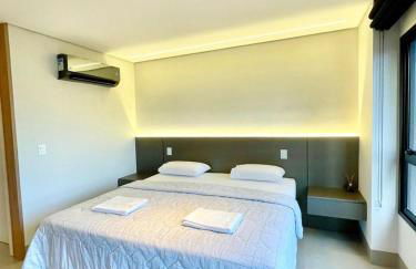 Um Luxo de Vista, Lindo Closet e Móveis Assinados - Foto 11