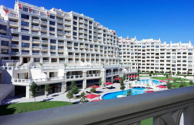 Varna South Bay Apart Complex - Photo 26