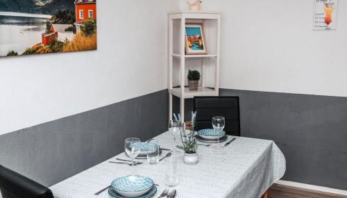 INDIVIDUAL APARTMENTS - Zentrale, ruhige Wohnung in Innenstadt - Küche, Parkplatz, Terrasse, SmartTV, Netflix - Foto 5