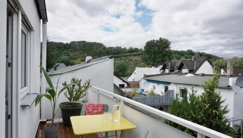 NEU Gemütliche Wohnung für max 5 Personen mit Balkon nähe Mosel mit Blick auf die Weinberge - Foto 2