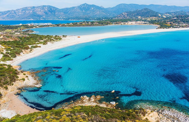 Beautiful Luxury Villa Located in Villasimius Near the Beaches - Photo 45