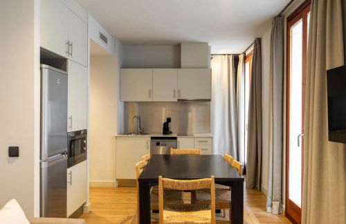 Uma Suites Barceloneta Beach - Photo 6