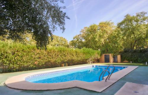 Apartamento con piscina solo en temporada - Foto 15