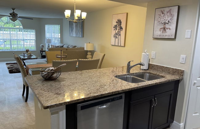 LOVELY LUXURY APARTMENT CLOSE DISNEY - Foto 13