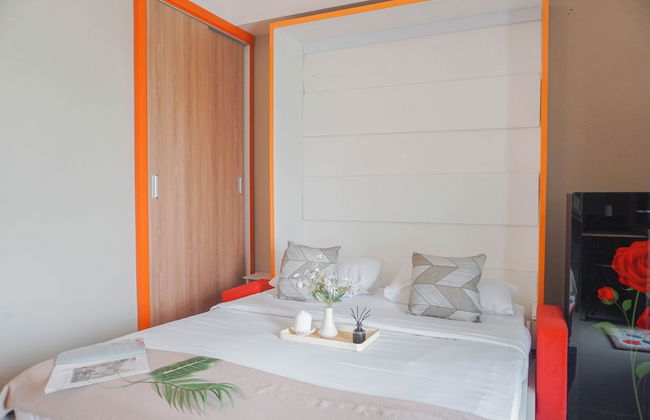 Cozy Studio Apartment At LRT City Jatibening - Foto 3