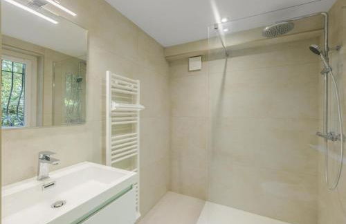 3 chambres - Parking - Clim - moins de 800m de la plage - Foto 5