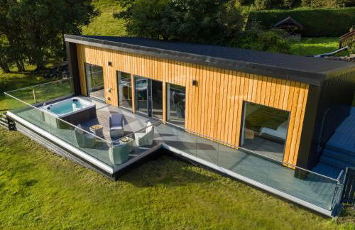 Birches Lodge with Hot Tub - Foto 16