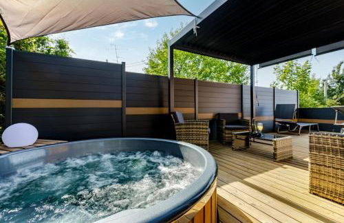 Love room avec Spa privatif "la Courtisane" - Sofa Tantra, terasse, salon d'hiver sous dôme transparent chauffé - love-room-alsace-67 - Foto 30