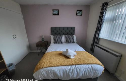 Lovely apartment with free parking & Wi-Fi - Foto 23