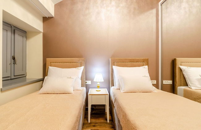 Beachfront Villa Gabriela with Pool - Foto 2