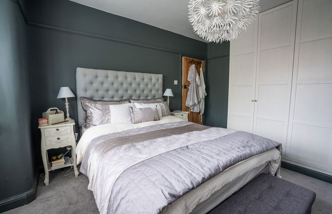 Contemporary Bright House 20 Min To Manc - Photo 6