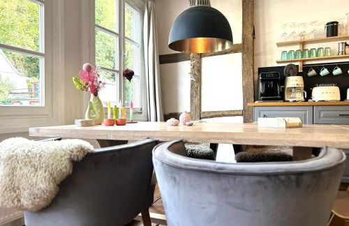 Mond Im Herzen von Monschau - Foto 33