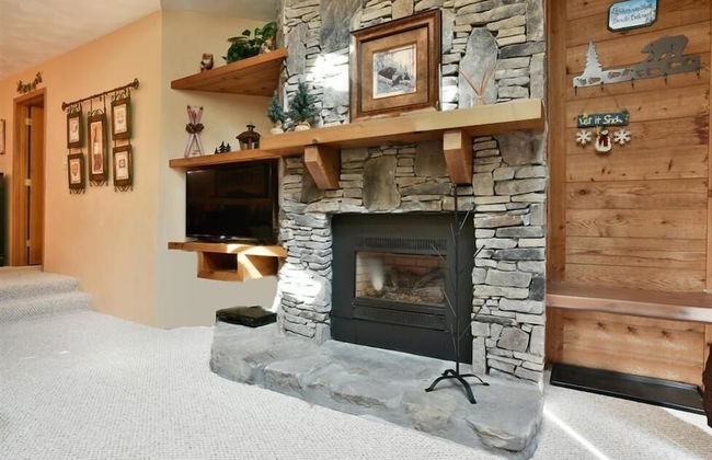 Seven Springs 2 Bedrooms Premium Condo, fireplace and a view by RedAwning - Foto 17