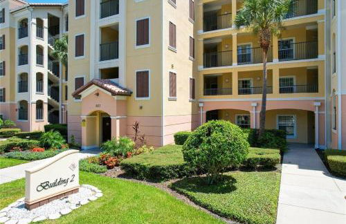 Spacious 3 Bed 3 Bath Luxury Condo 5 min from Disney - Photo 29