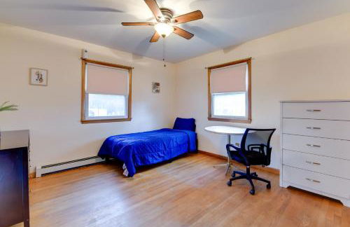 15 Mi to Cochrans Ski Area Cozy Home with Yard! - Foto 11