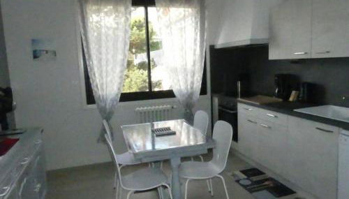 BEL APPARTEMENT TYPE F3 - Foto 3