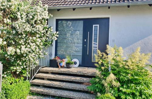 Privatzimmer mit eigenem Bad und Küche - Photo 11