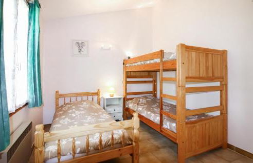 Beautiful Home In Bessas - Photo 23