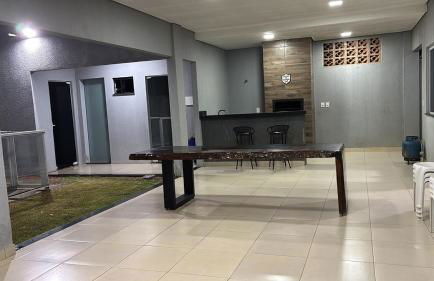 House 5 minutes from downtown - Photo 2