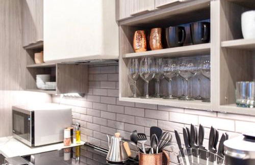 Urban Modern Living PERFECT for long term stays - Foto 6