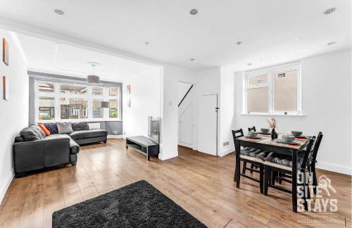 OnSiteStays - 3 bedroom, 2 x space driveway and Wifi - Foto 16