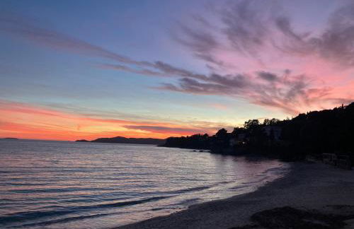 Résidence front de mer - Studio climatisé classé 2 étoiles avec jardin - Foto 9