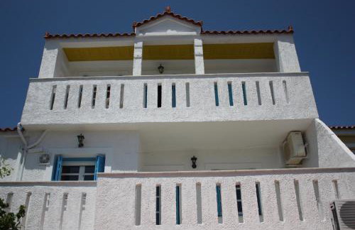 PELAGIA KAMPOS MARATHOKAMPOU APARTMENTs - Photo 13