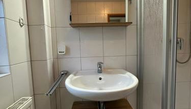 Carolinensieler-Koje -- Nordsee-Ferienhaus mit Charme in Altfunixsiel - Foto 5