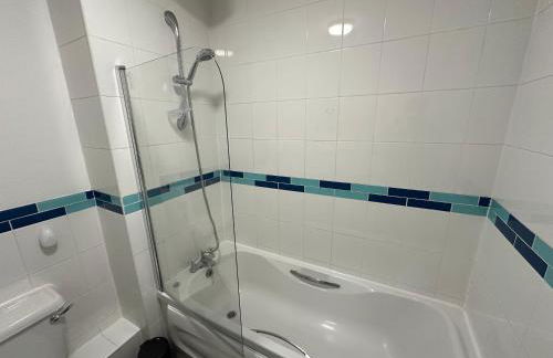 Timber Court - FREE PARKING - 2 Bedroom Apartment - FAST Wi-Fi - Perfect for Contractors! - Foto 15