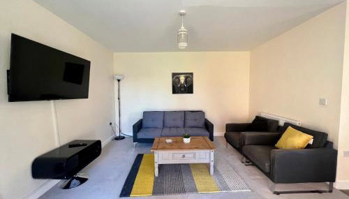 Spacious 2-bedroom house with free parking - Foto 5