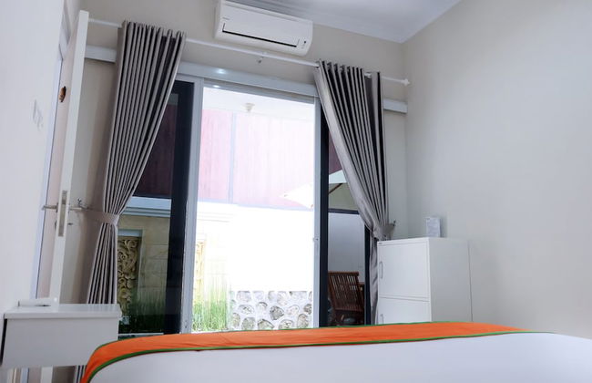 Villa Jogja Grand Bale with Private Pool by Simply Homy - Foto 3