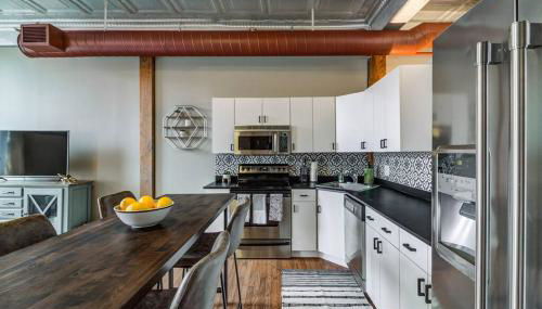 Good Vibes Loft - DT CLE Walk To All The Stadiums - Foto 4